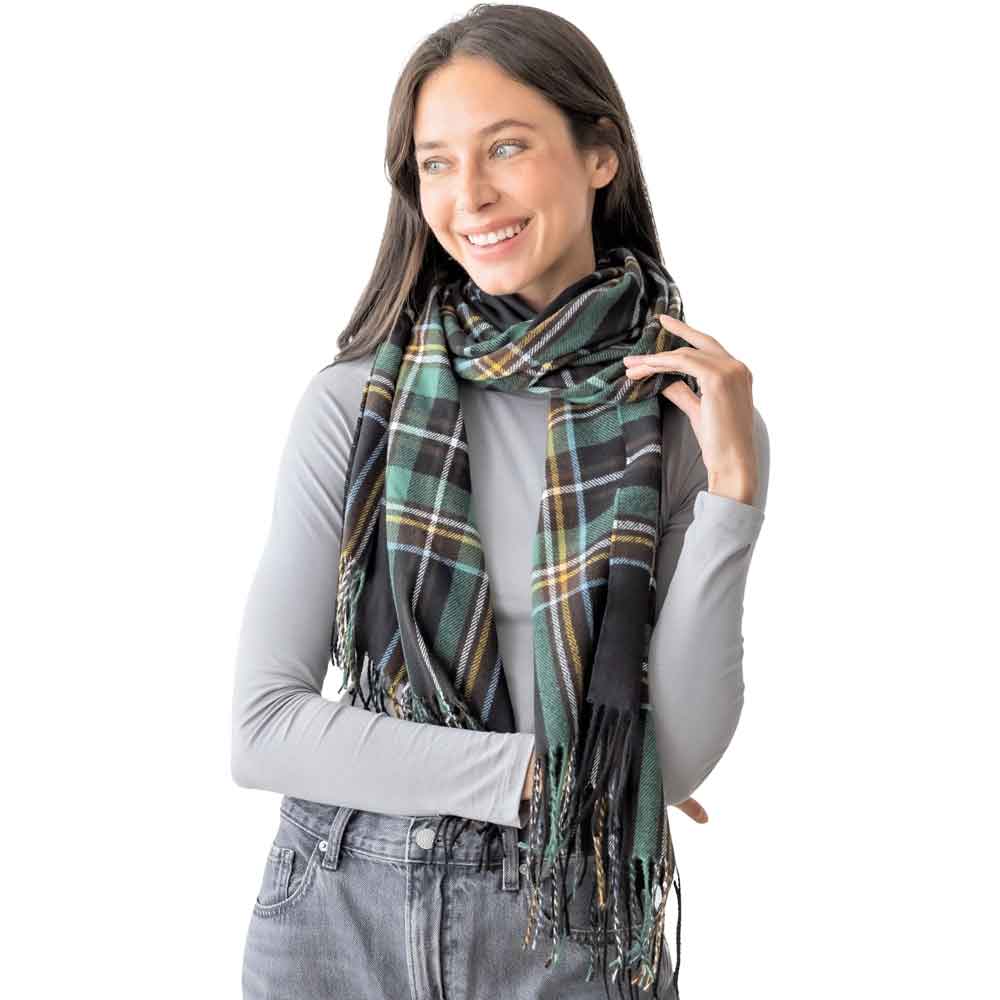 4040 - Cashmere Feel Classic Plaid Scarves